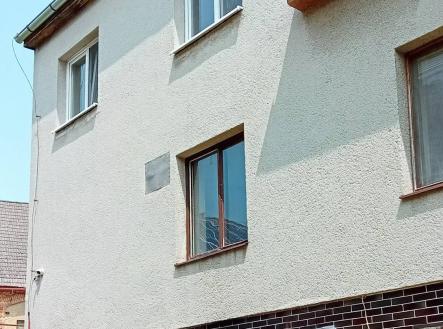 Pronájem - dům/vila, 200 m²