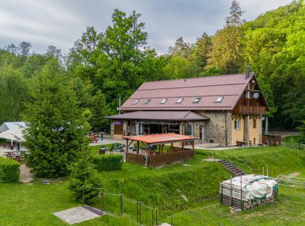 Prodej - chata/rekreační objekt, 384 m²