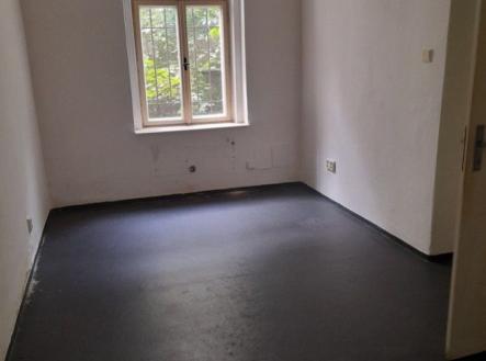 Pronájem kanceláře, 98 m²