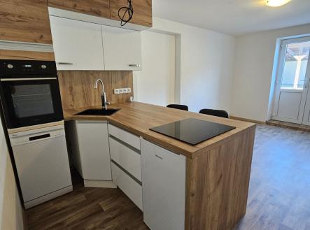 Pronájem bytu, 2+kk, 41 m²