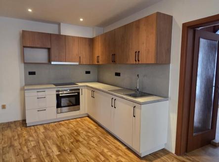 Pronájem bytu, 5+1, 125 m²