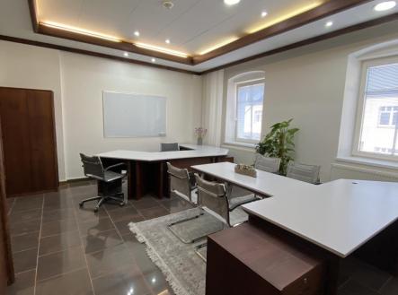 Pronájem kanceláře, 27 m²