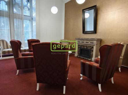 Pronájem kanceláře, 126 m²