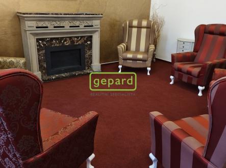 Pronájem kanceláře, 126 m²