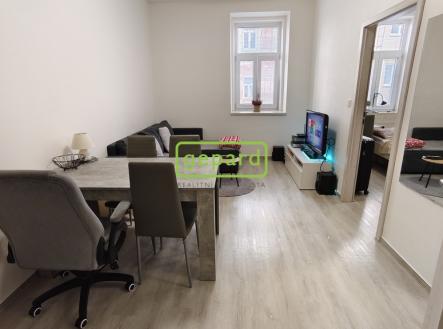 Pronájem bytu, 2+kk, 37 m²