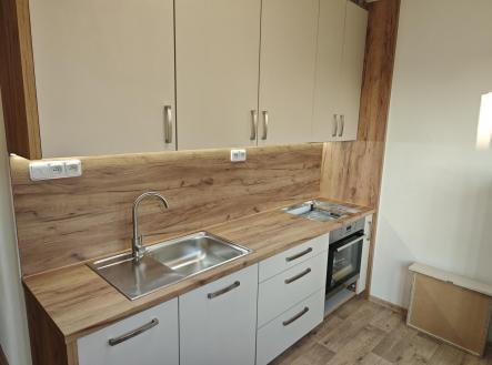 Pronájem bytu, 2+1, 51 m²