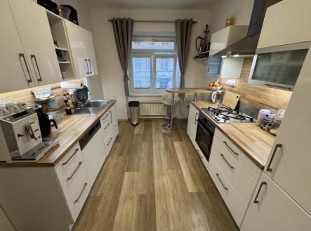 Pronájem bytu, 3+1, 93 m²