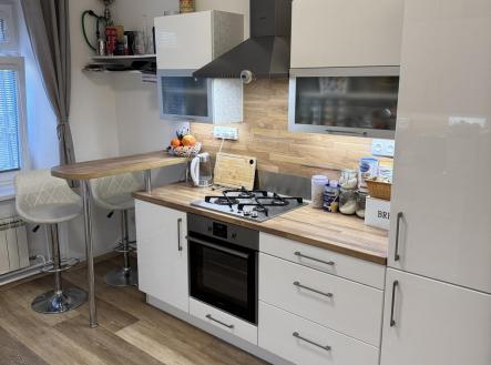 Pronájem bytu, 3+1, 93 m²