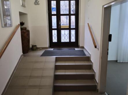 Pronájem obchodní prostor, 48 m²