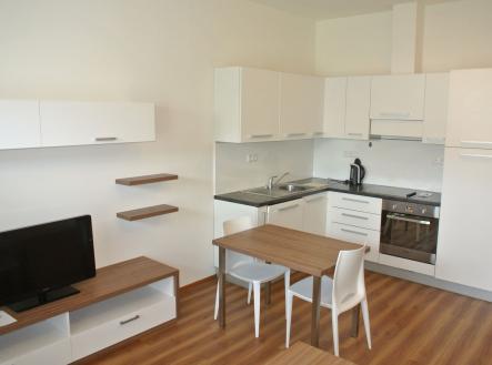 Pronájem bytu, 2+kk, 43 m²