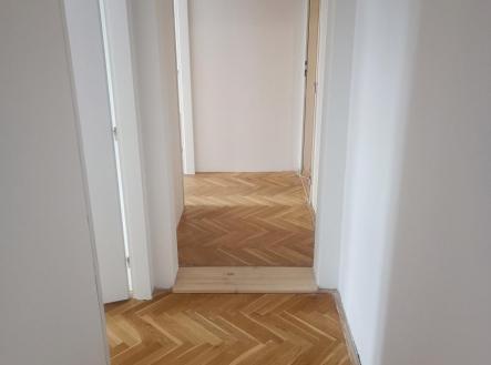 Pronájem bytu, 4+kk, 87 m²