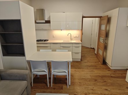 Pronájem bytu, 2+kk, 46 m²