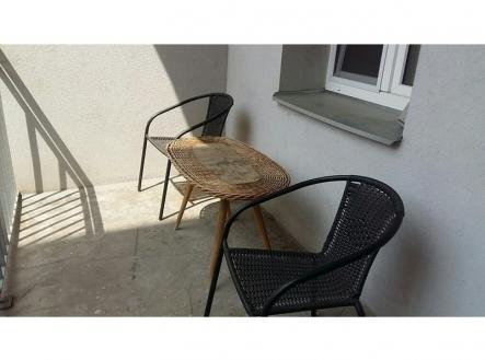 Pronájem bytu, 1+kk, 27 m²