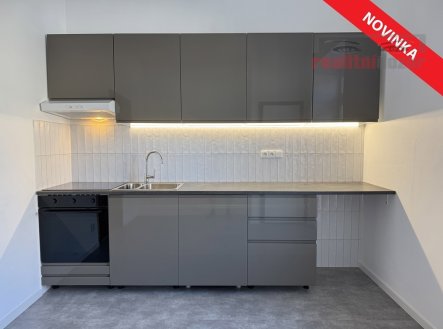 Pronájem zrekonstruovaného bytu 1+1 (48,6 m2) s balkonem Brno ul. Kotlářská