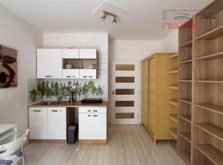 Pronájem bytu, 1+kk, 23 m²