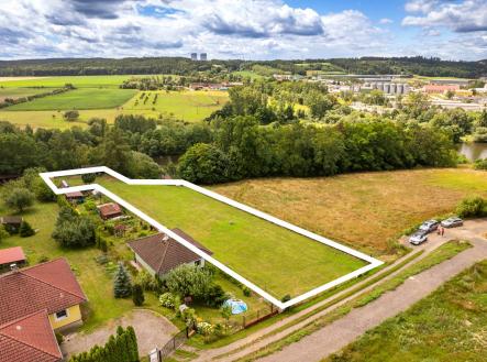 Prodej pozemku pro bydlení, 2 203 m²