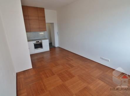 Pronájem bytu, 1+kk, 28 m²