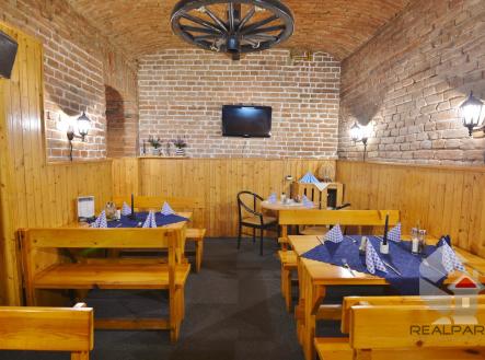 Prodej nájemního domu, 599,8 m²