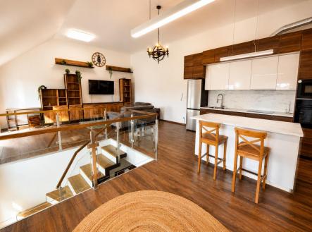 Pronájem bytu, 4+kk, 110 m²