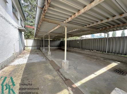 Pronájem komerčního objektu, sklad, 350 m²