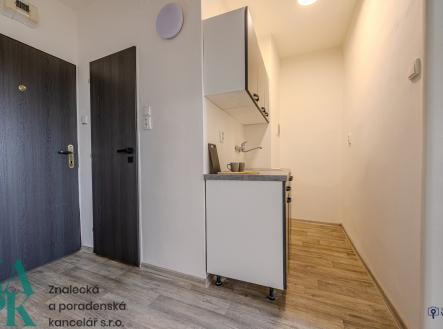 Pronájem bytu, 2+kk, 30 m² obrázek