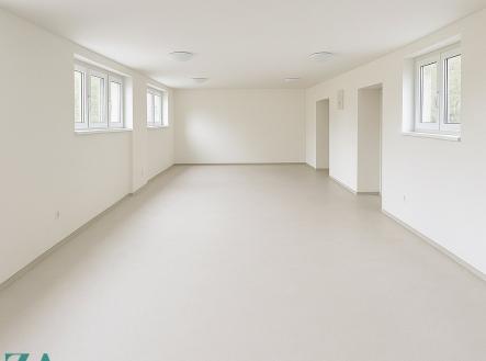 Pronájem - komerční objekt, jiný, 57 m²