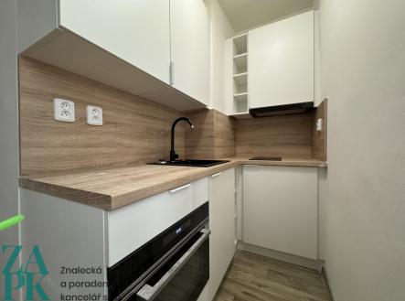 Pronájem bytu, 2+kk, 32 m²