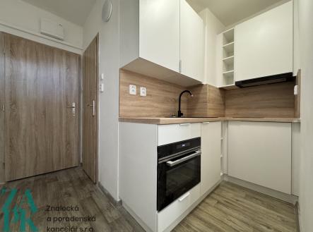 Pronájem bytu, 2+kk, 32 m²