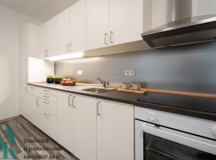 Pronájem bytu, 1+kk, 57 m²