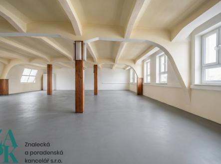 Pronájem kanceláře, 196 m²