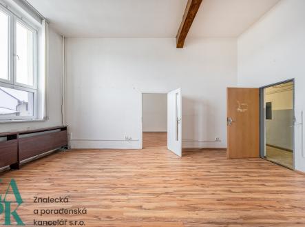 Pronájem kanceláře, 60 m²