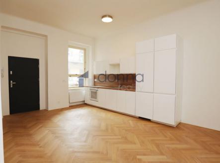 Pronájem bytu, 3+1, 97 m²