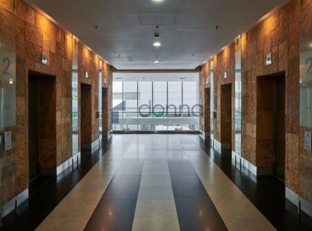 Pronájem kanceláře, 172 m²