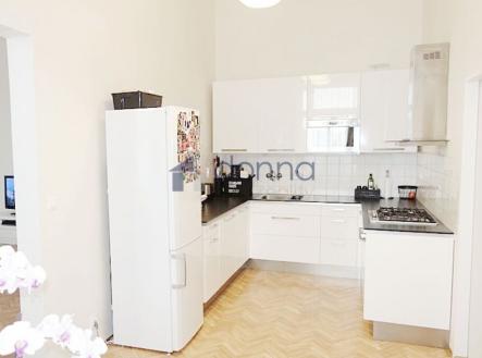 Pronájem bytu, 3+kk, 93 m²