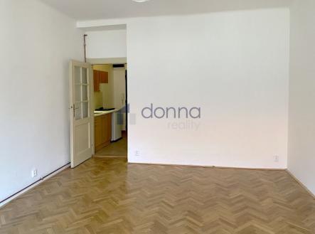 Pronájem bytu, 1+kk, 32 m²