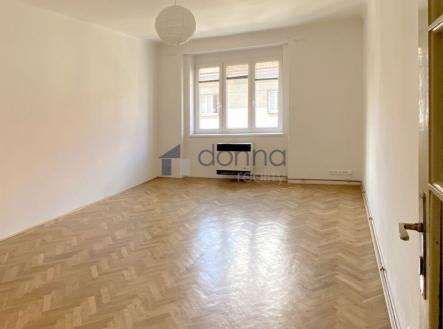 Pronájem bytu, 1+kk, 32 m² obrázek