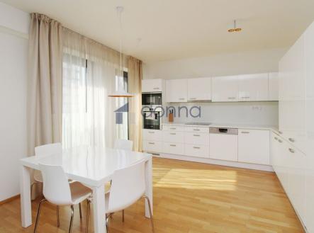 Pronájem bytu, 2+kk, 76 m²