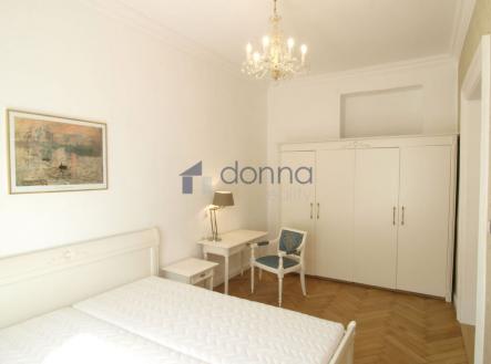 Pronájem bytu, 2+kk, 59 m²