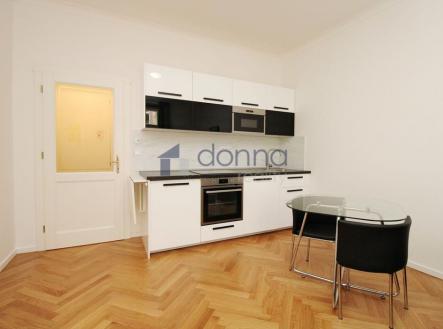 Pronájem bytu, 1+kk, 27 m²