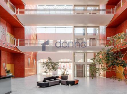 Pronájem kanceláře, 388 m²