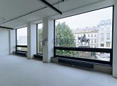 Pronájem kanceláře, 652 m²