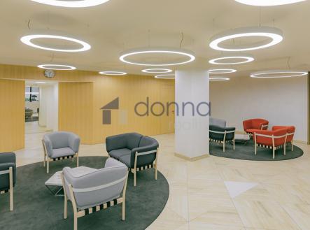 Pronájem kanceláře, 342 m²