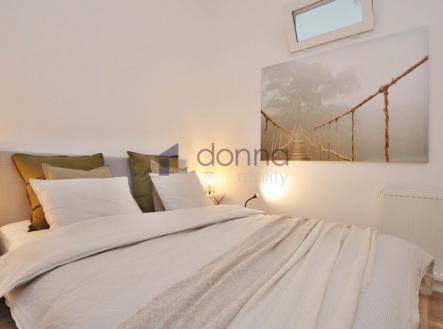 Pronájem bytu, 2+kk, 38 m²
