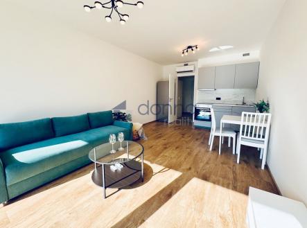 Pronájem bytu, 1+kk, 39 m²
