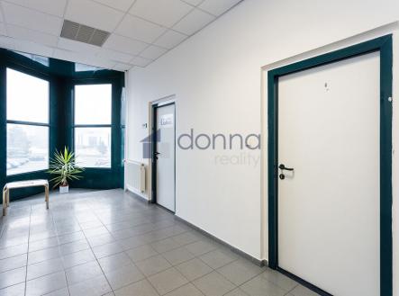 Pronájem kanceláře, 42 m²