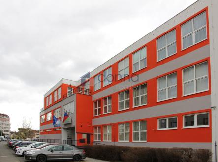 Pronájem kanceláře, 42 m²