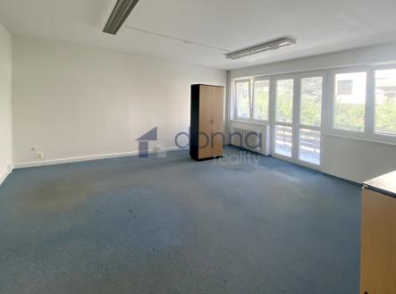 Pronájem kanceláře, 48 m²