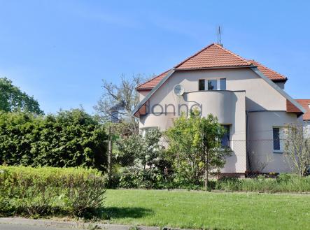 Prodej - dům/vila, 215 m²