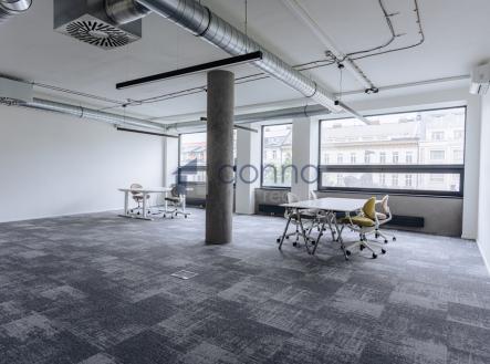 Pronájem kanceláře, 104 m²