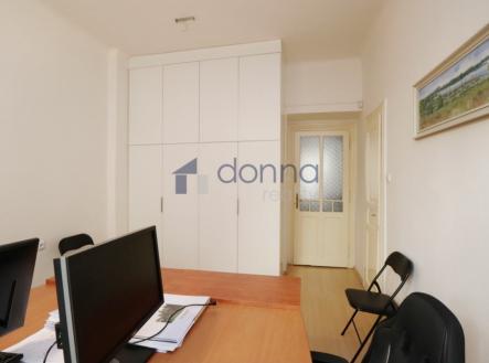 Pronájem bytu, 3+kk, 79 m²